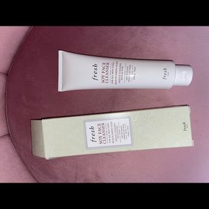 New fresh cleanser!! The best for your skin